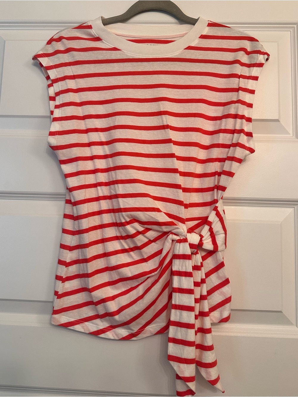 Old Navy Red and White Striped Tie-Front Short Sleeve Tee